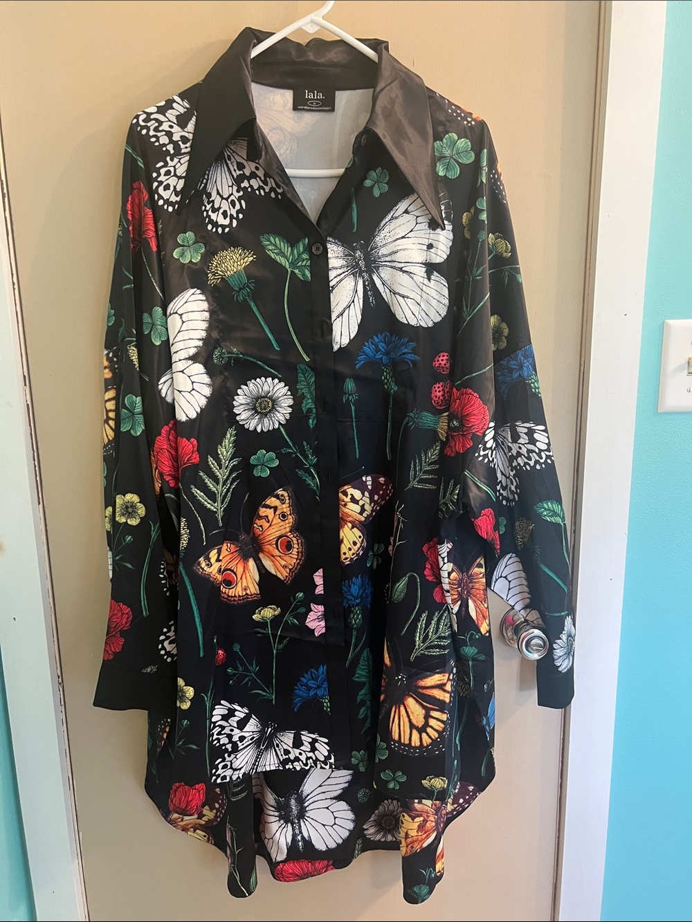 Dressed in Lala-Women's Black Floral & Butterfly Satin Jumpsuit Set - Picture 4 of 6